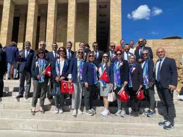 ANITKABİR ZİYARETİ